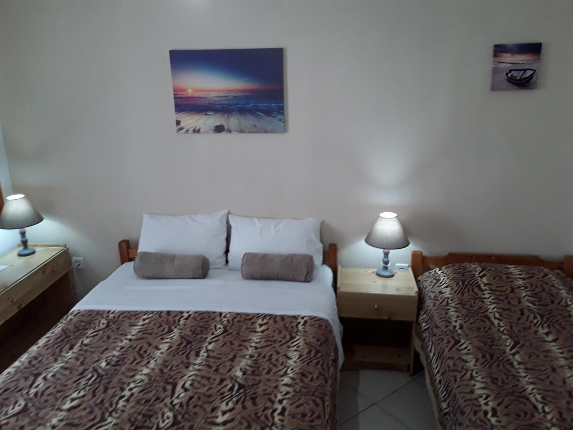 Aparthotel Hause Zorbas Paralia Dionisiou Zimmer foto
