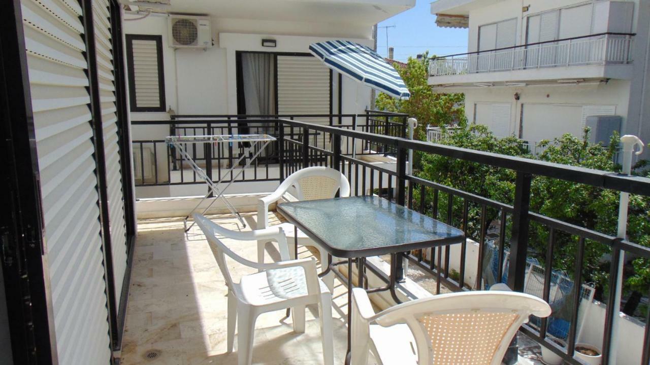 Aparthotel Hause Zorbas Paralia Dionisiou Exterior foto