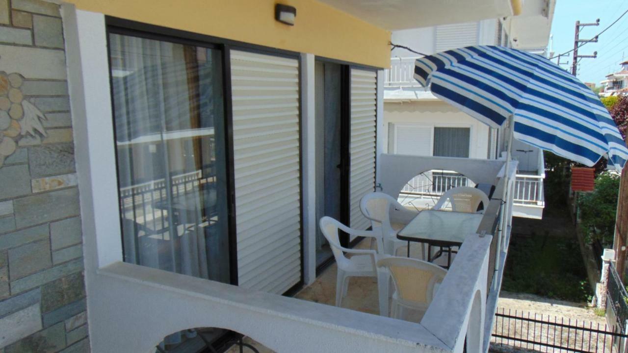 Aparthotel Hause Zorbas Paralia Dionisiou Exterior foto